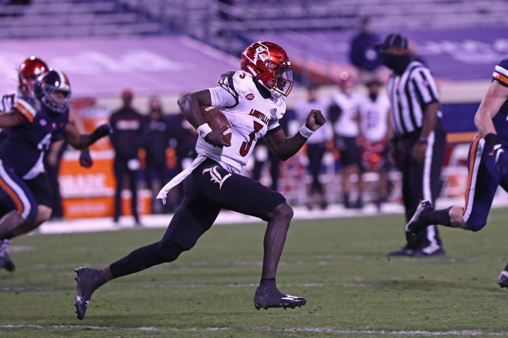 111420-cdp-sports-uvafootball365.JPG